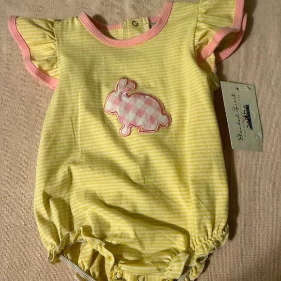 *NWT* Blended Spirit Yellow Romper with Bunny Applique Size 6 Months - Picture 1 of 3